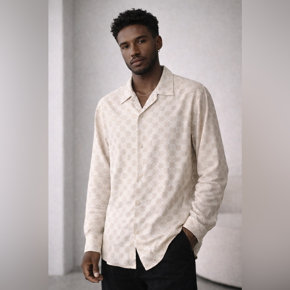 Sandro Paris Men’s Geometric Print Button-Up Shirt – Medium